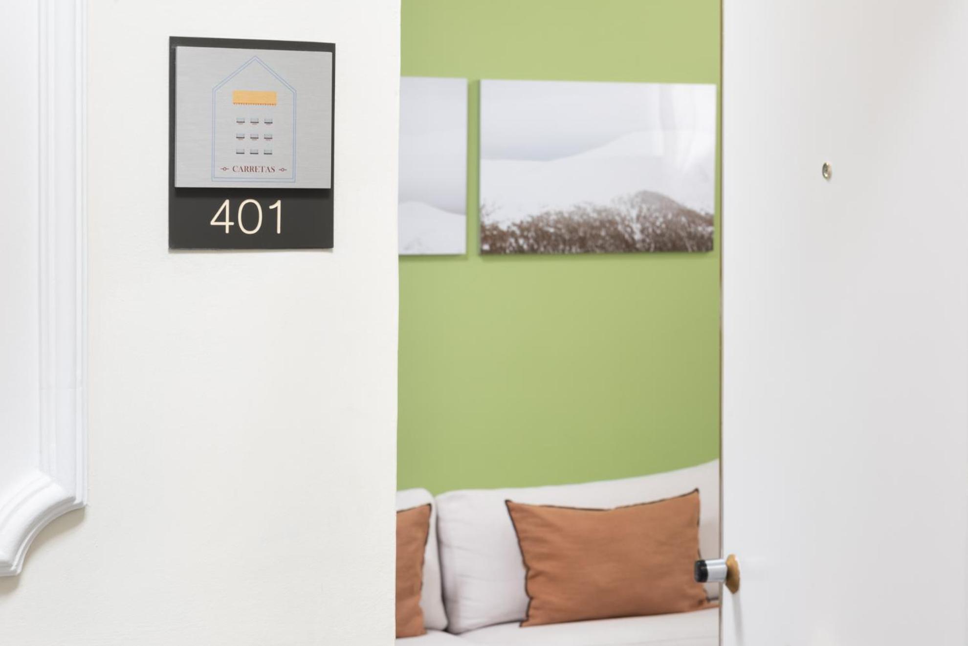 Carretas Attics Apartments Madrid Exterior foto